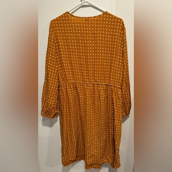 NEW Old Navy Maternity keyhole dress tunic mustard sun print flowy babydoll XL - Picture 2 of 4
